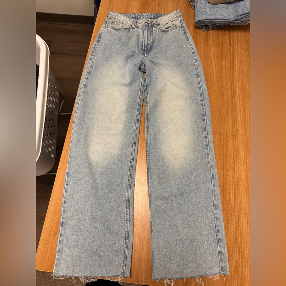 Women’s H&M mom jeans